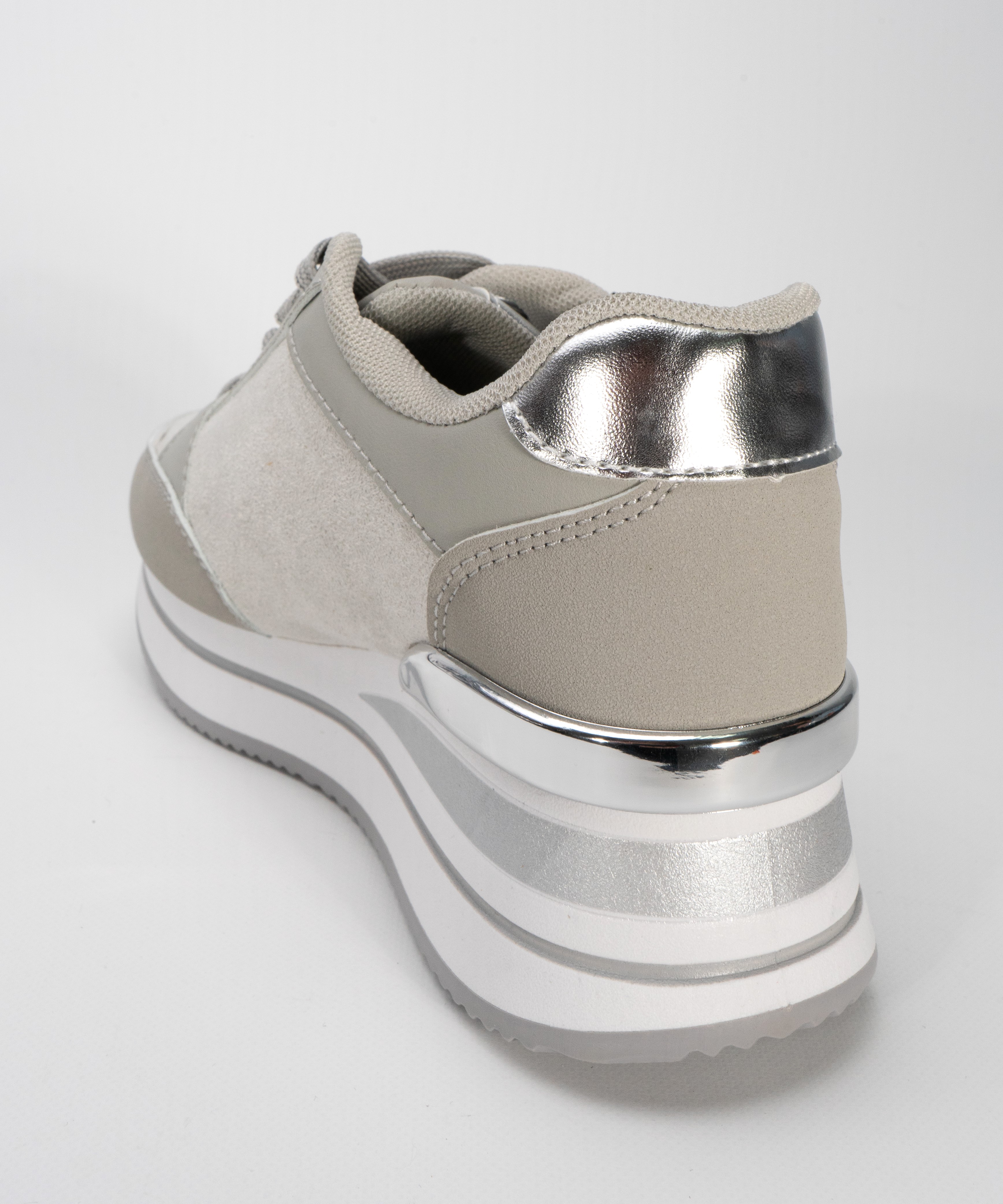 Sabrinas desportivas com fecho image number null